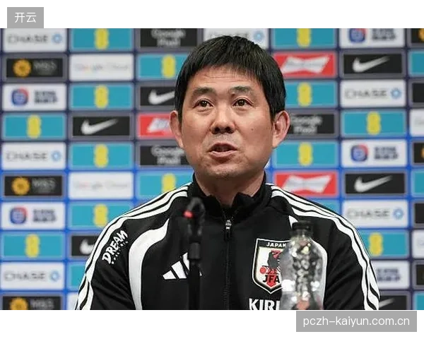 森保一的战术选择将决定日本队上限,阵容的适应性将是世界杯前最后热身赛的看点。 森保一的战术选择将决定日本队上限,阵容的适应性将是世界杯前最后热身赛的看点。
